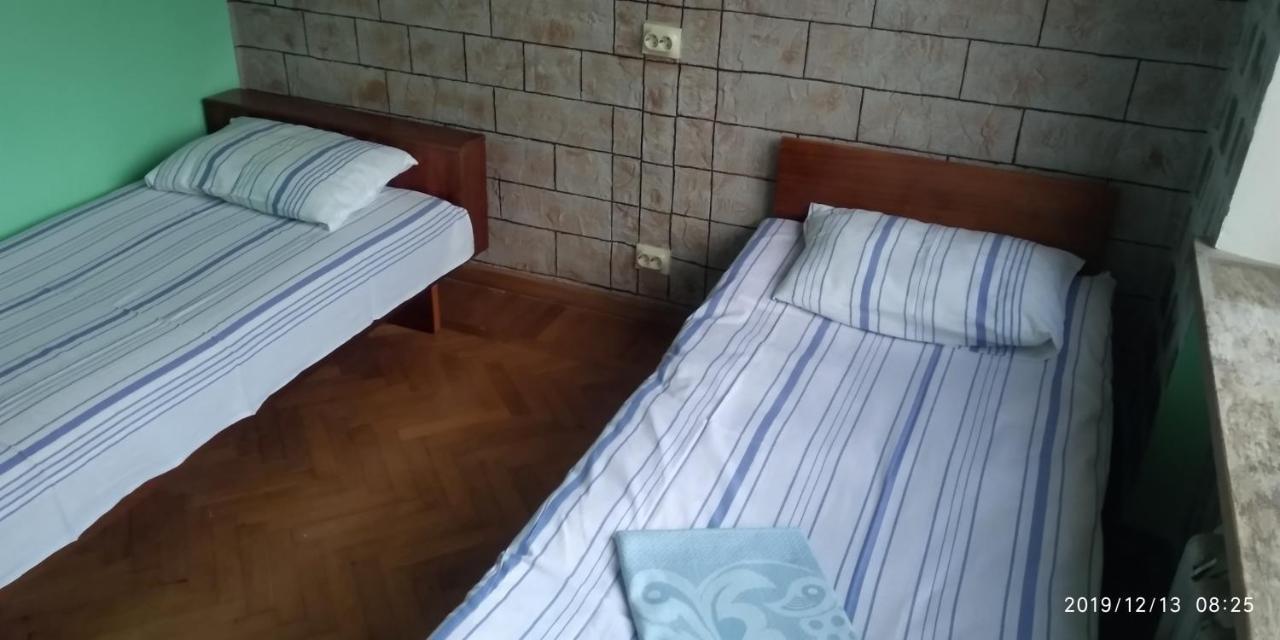Уютная Комната Gagra Esterno foto